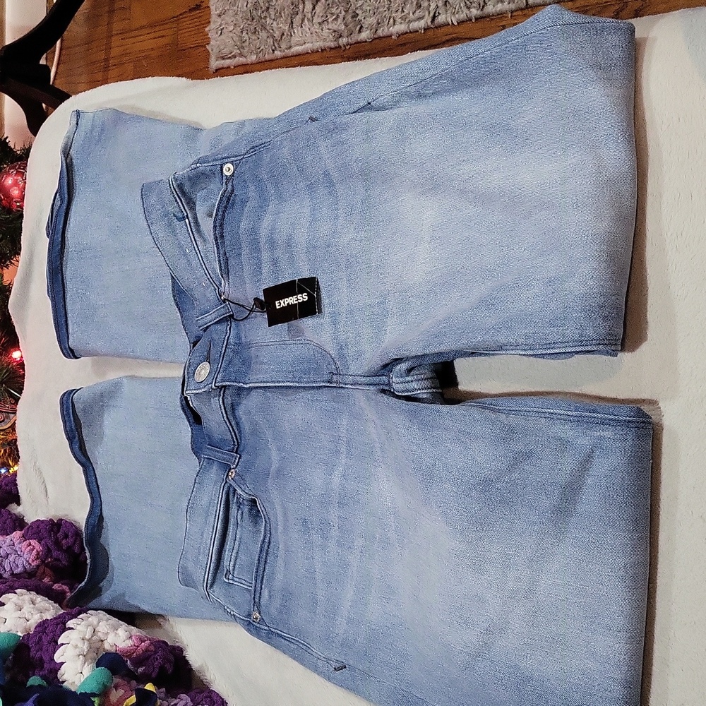 Express Bell Flare Jeans - Picture 4 of 14